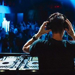 תמונה של דיג'יי